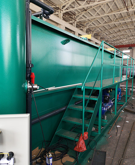 溶氣氣浮機(jī)可以與哪些水處理設(shè)備配合使用？