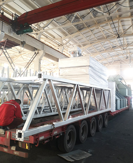 中心傳動刮泥機:污水處理中的核心設備